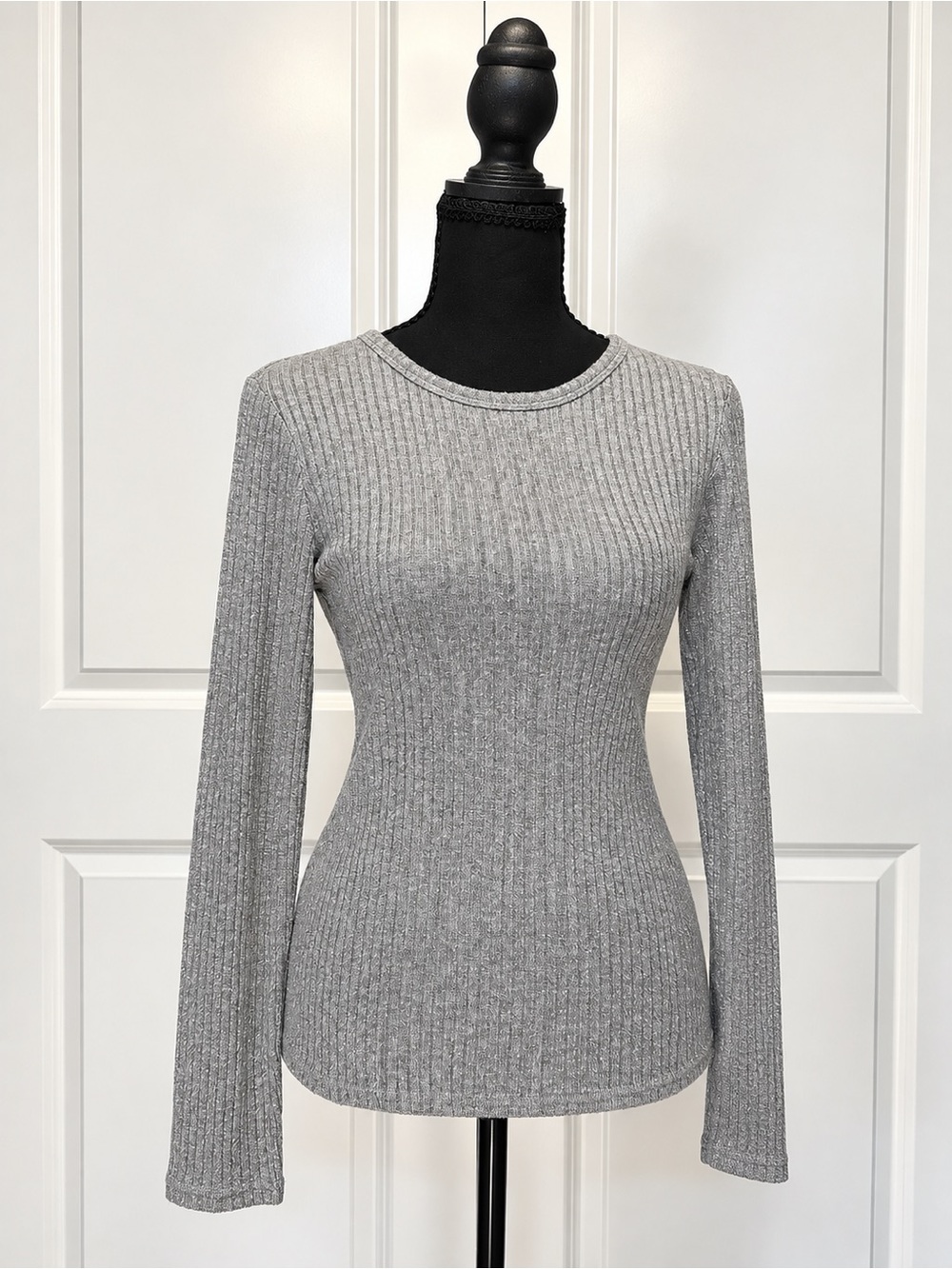 Old Navy Gray Ribbed Long-Sleeve Tee